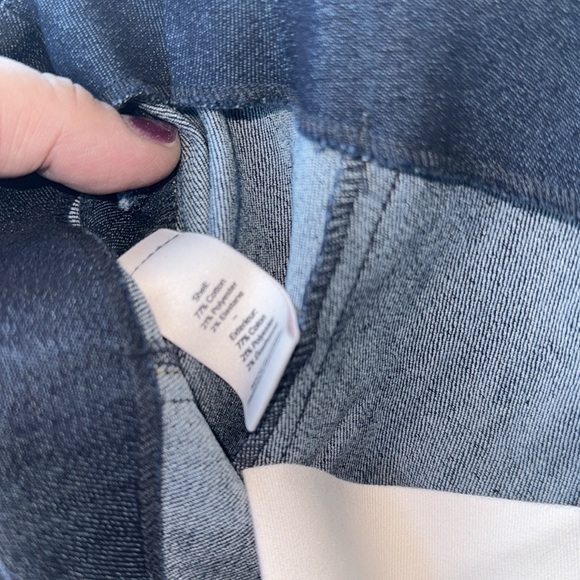 CINQ A SEPT JEANS dark wash NEW flared crop size 6 double belted design - Picture 6 of 7